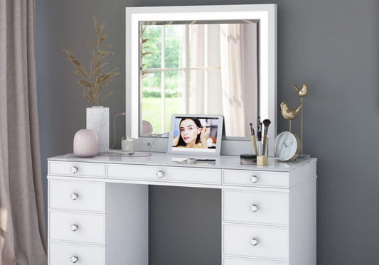 4 Steps to Glow Up Your Makeup Vanity Area (2022)