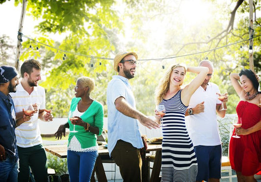 How to Host the Perfect Lawn &amp; Garden Party