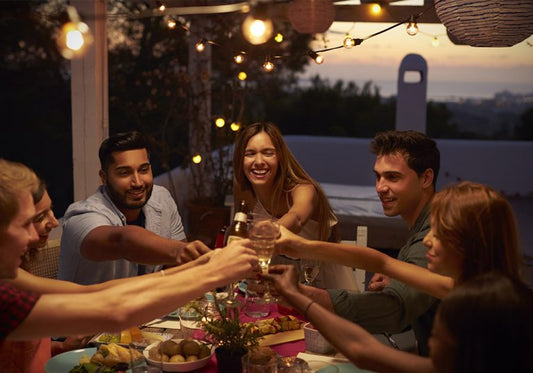 4 Ways to Update Your Outdoor Space for the Holidays