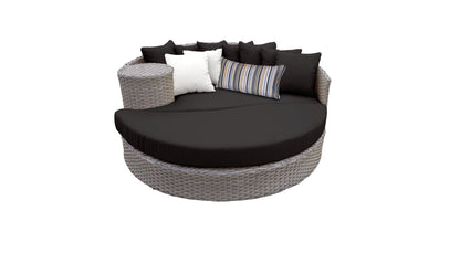 Oasis Wicker Daybed, Round Outdoor Sofa