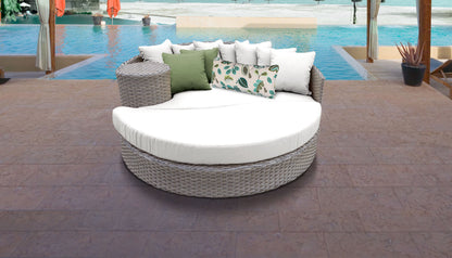 Oasis Wicker Daybed, Round Outdoor Sofa